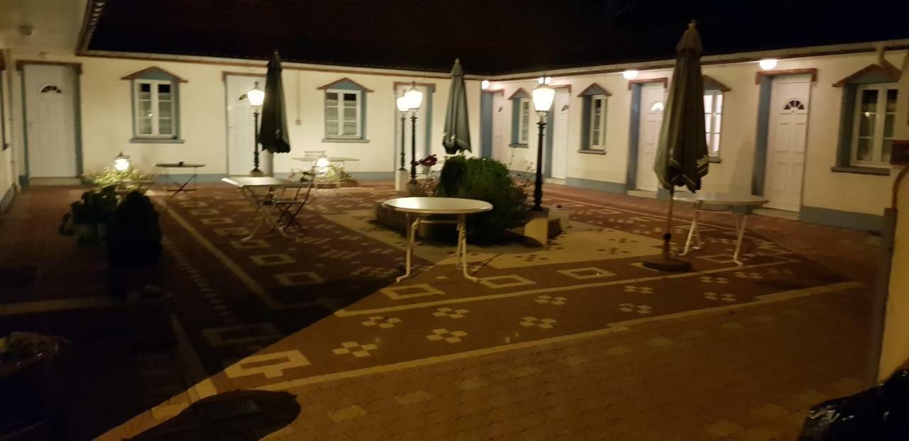 Hotel Logis - & Restaurant 